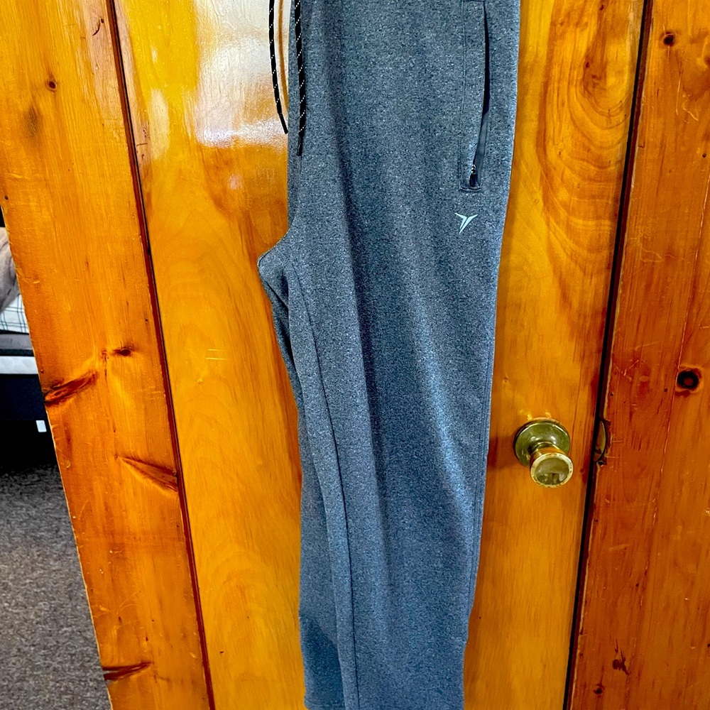 Never worn, removed tags to wash.